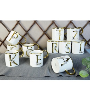 BETHY ÇİÇEKLİ HARF PORSELEN MUG