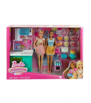 Barbie Brooklyn ve Malibu Pasta Yapıyor Oyun Seti